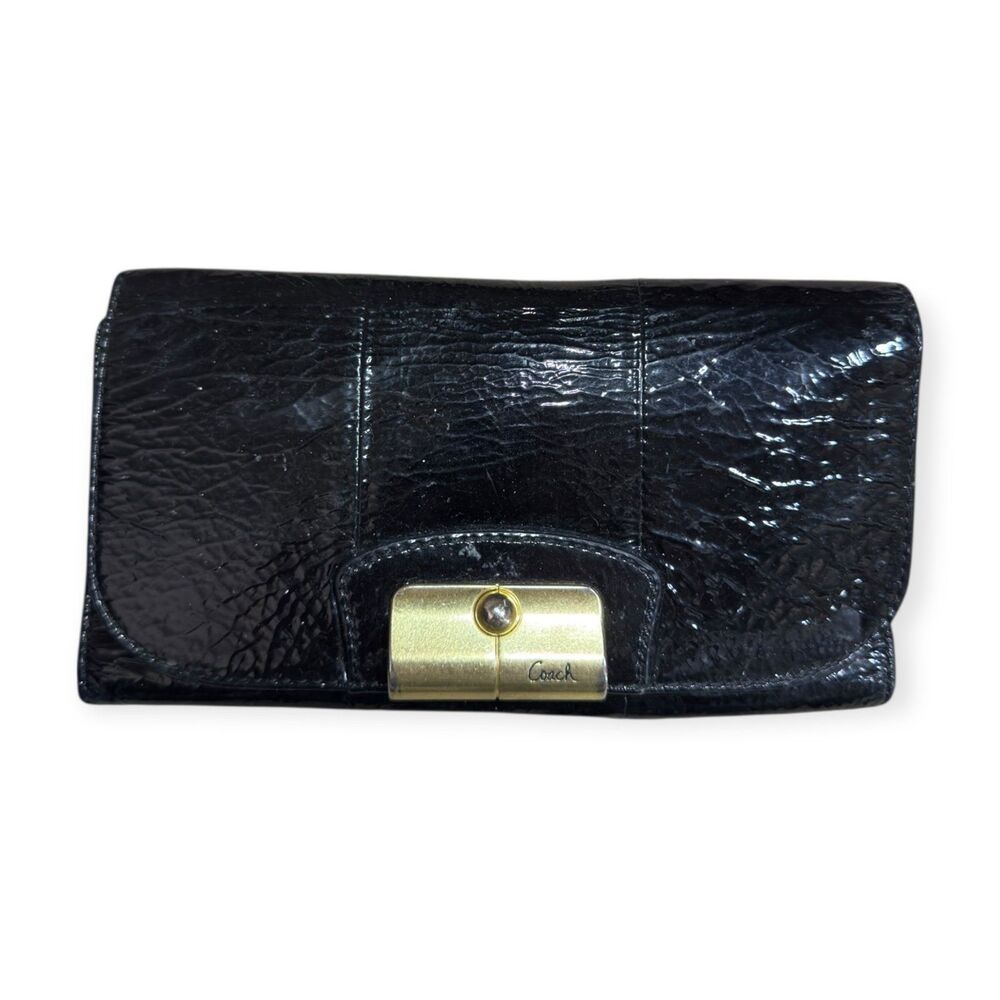 Coach Wristlet Clutch Bag Black Patent Leather‎ Metal Magnetic Snap Closure Y2K